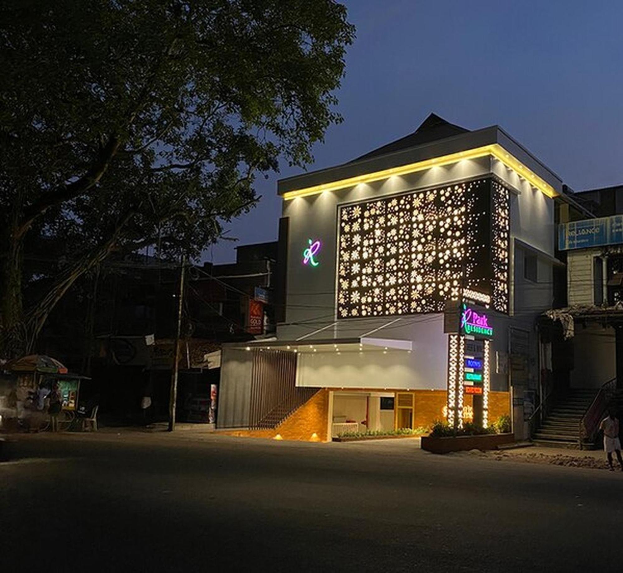Park Residency Kodungallur Thrissur Exteriör bild